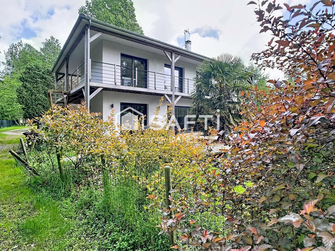 House in Merlimont, Hauts-de-France, France 1 - 18157540