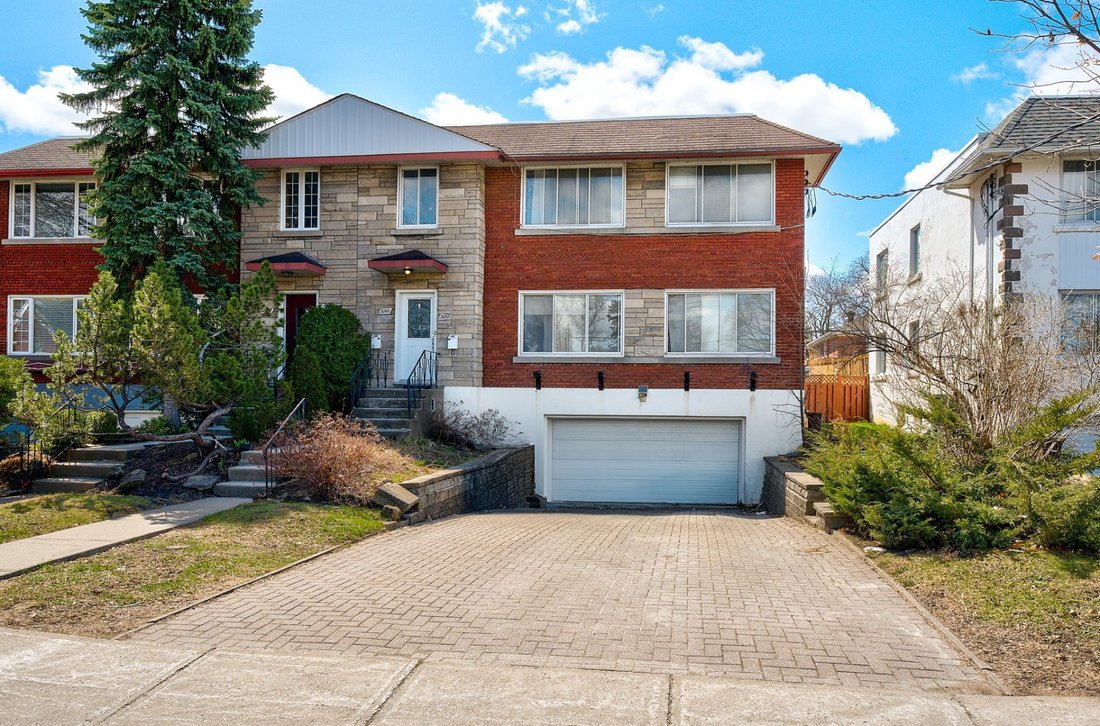 Apartment in Mount Royal, Quebec, Canada 1 - 18160520