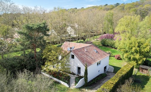 House in Fontenay-les-Briis, Ile-de-France, France 1