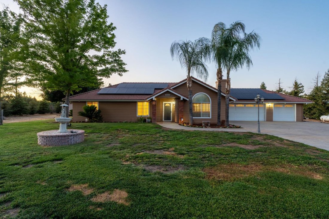 House in Clovis, California, United States 1 - 18162575