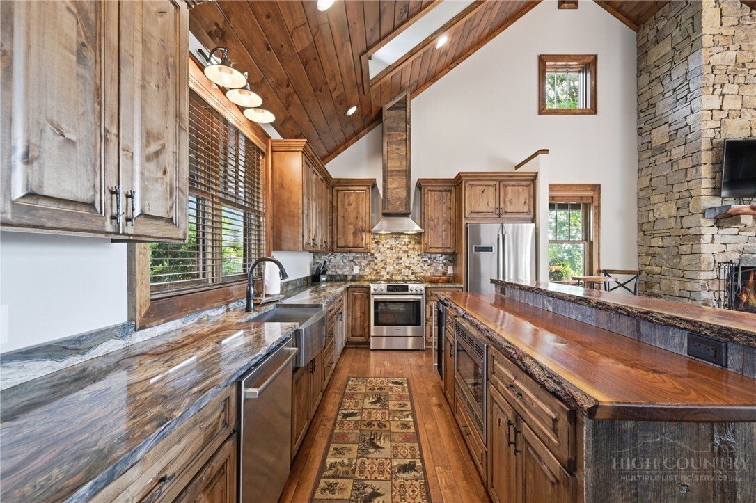 House in Banner Elk, North Carolina, United States 5 - 18154583