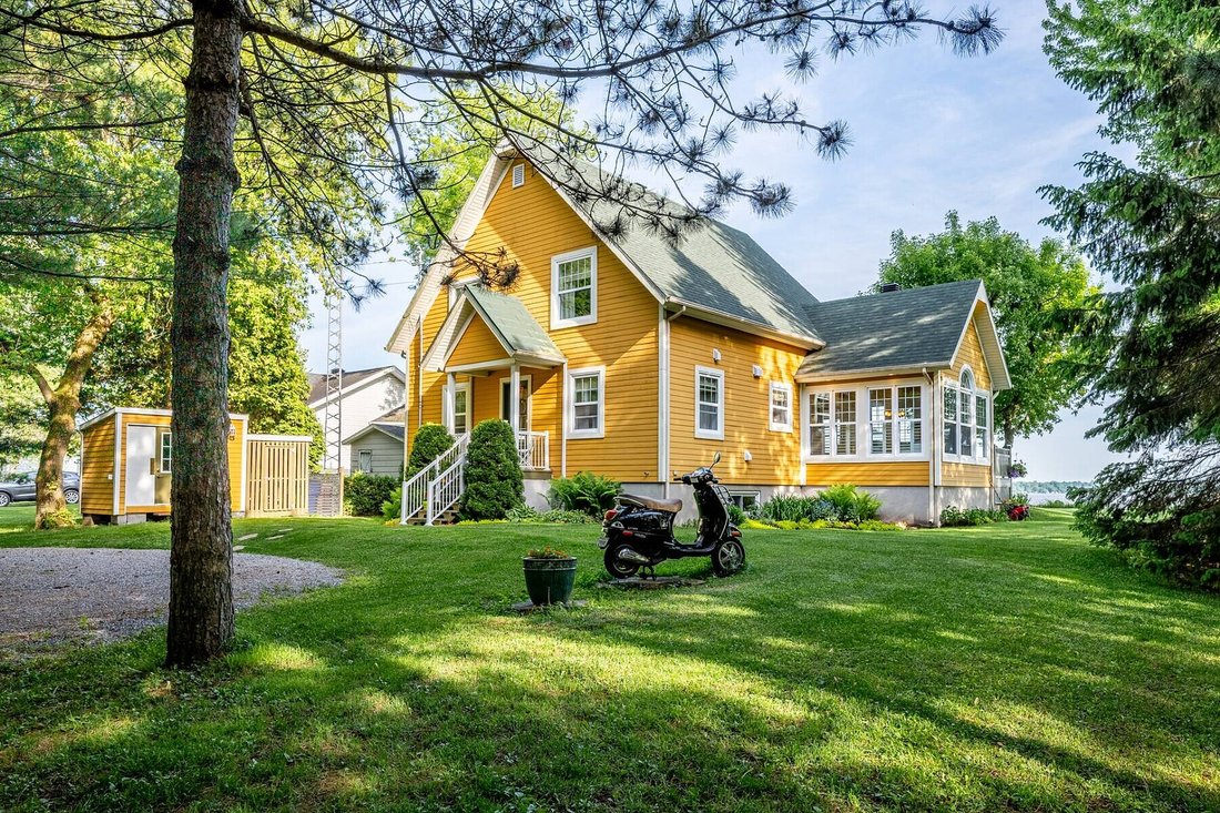 House in Sainte-Anne-de-la-Pérade, Quebec, Canada 3 - 17649808