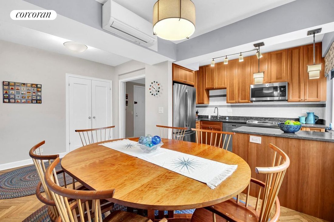 Co Op in New York, New York, United States 3 - 18105979