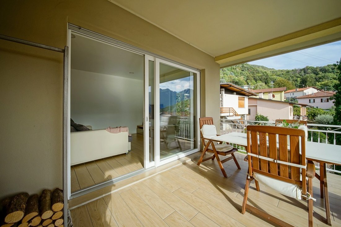 House in Mandello del Lario, Lombardy, Italy 4 - 18166823