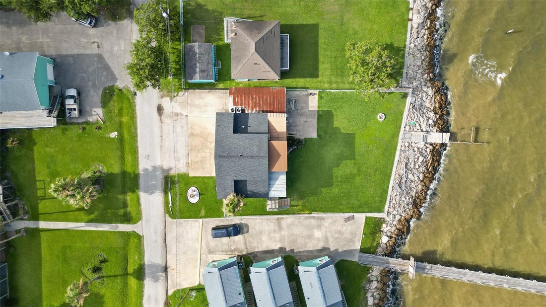 House in San Leon, Texas, United States 4 - 17879316