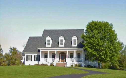 House in Calhoun, Georgia, United States 1