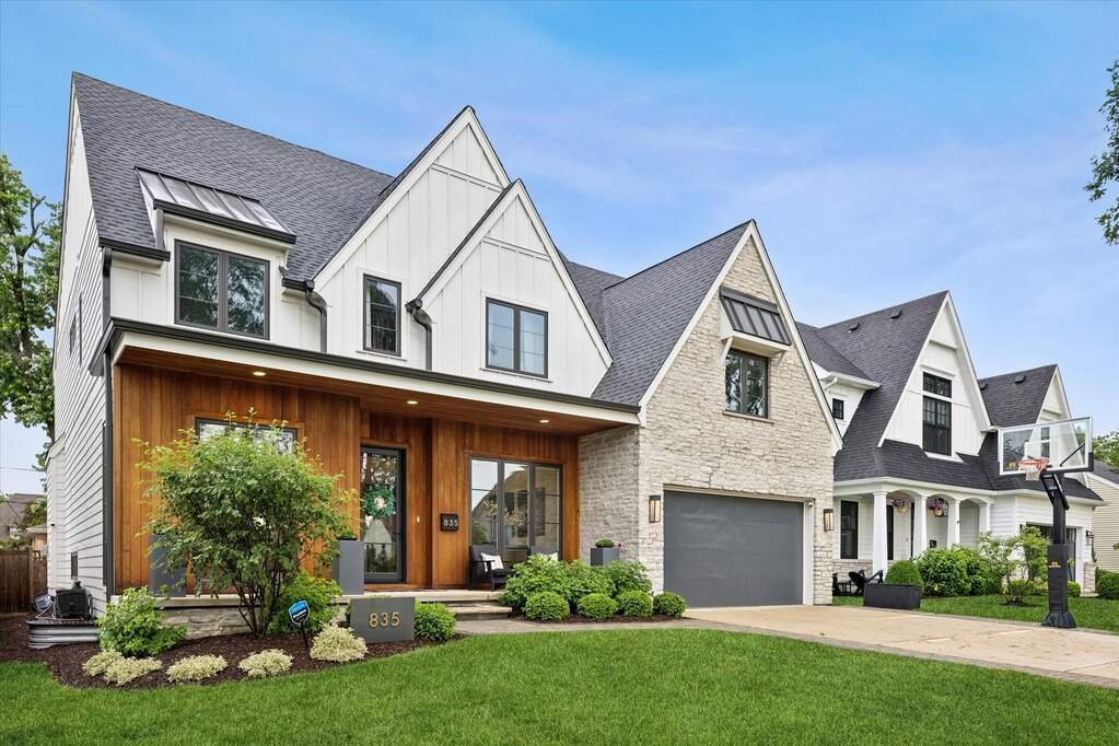 House in Elmhurst, Illinois, United States 2 - 18162091