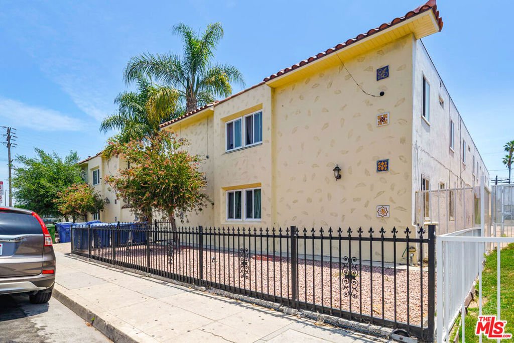 Los Angeles, California, United States 5 - 18162907