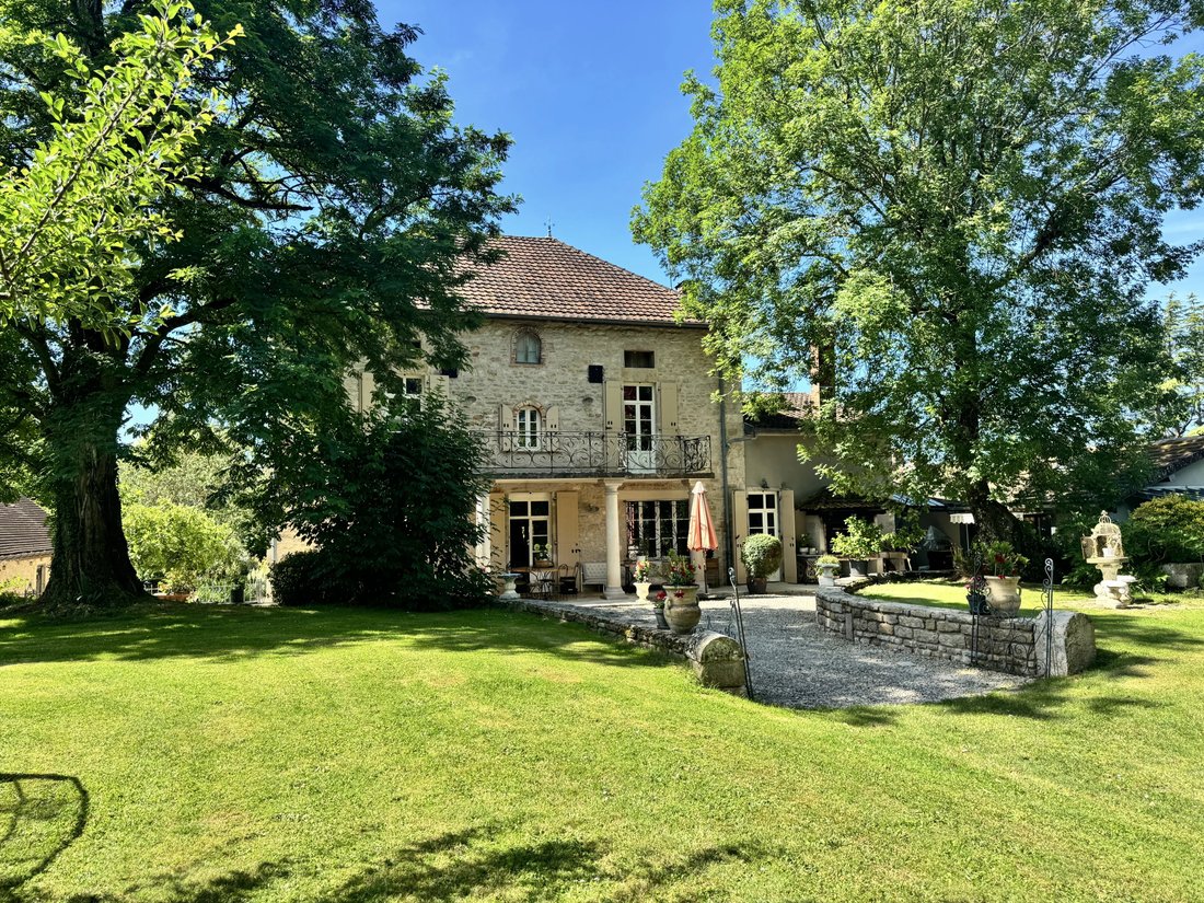 Estate in Lons-le-Saunier, Bourgogne – Franche-Comté, France 4 - 17837341