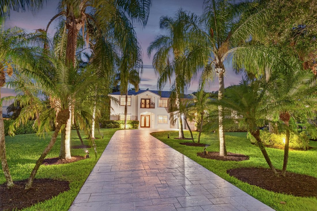 Delray Beach, Florida, United States 3 - 18154041