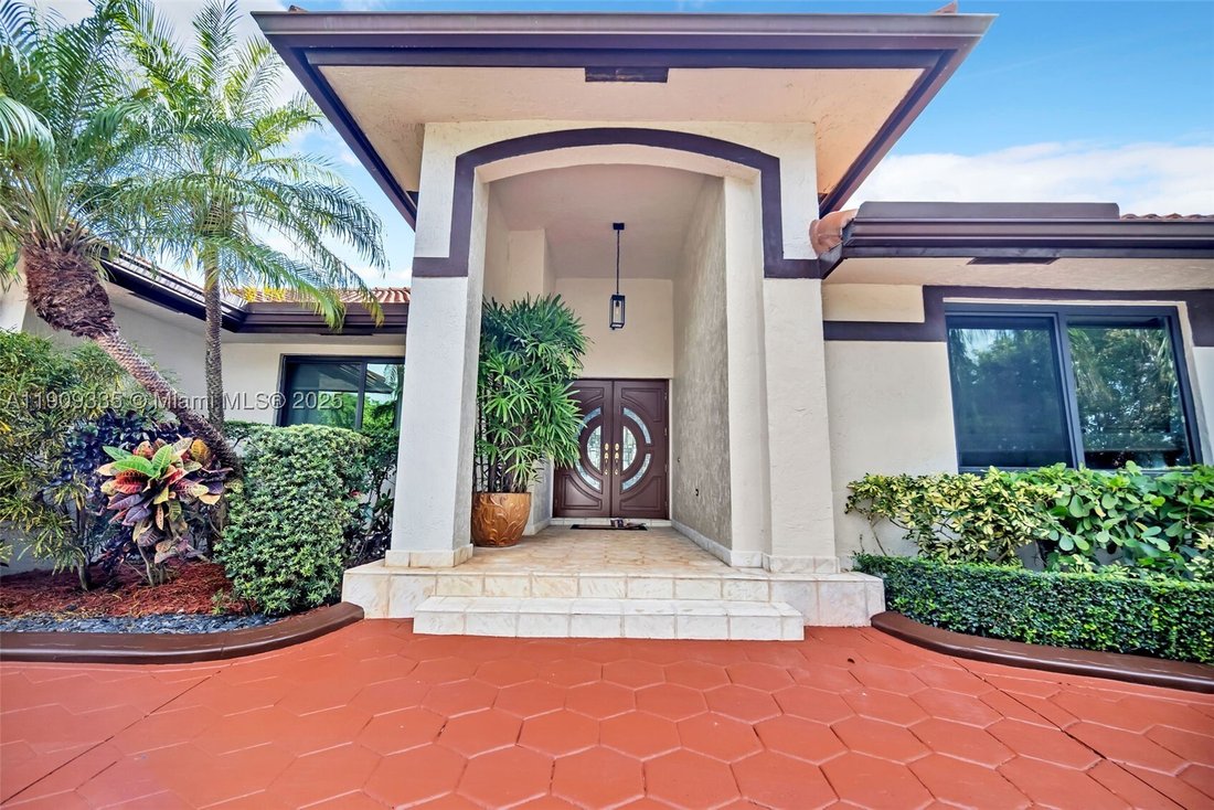 Maison à Miami, Floride, États-Unis 2 - 16640362