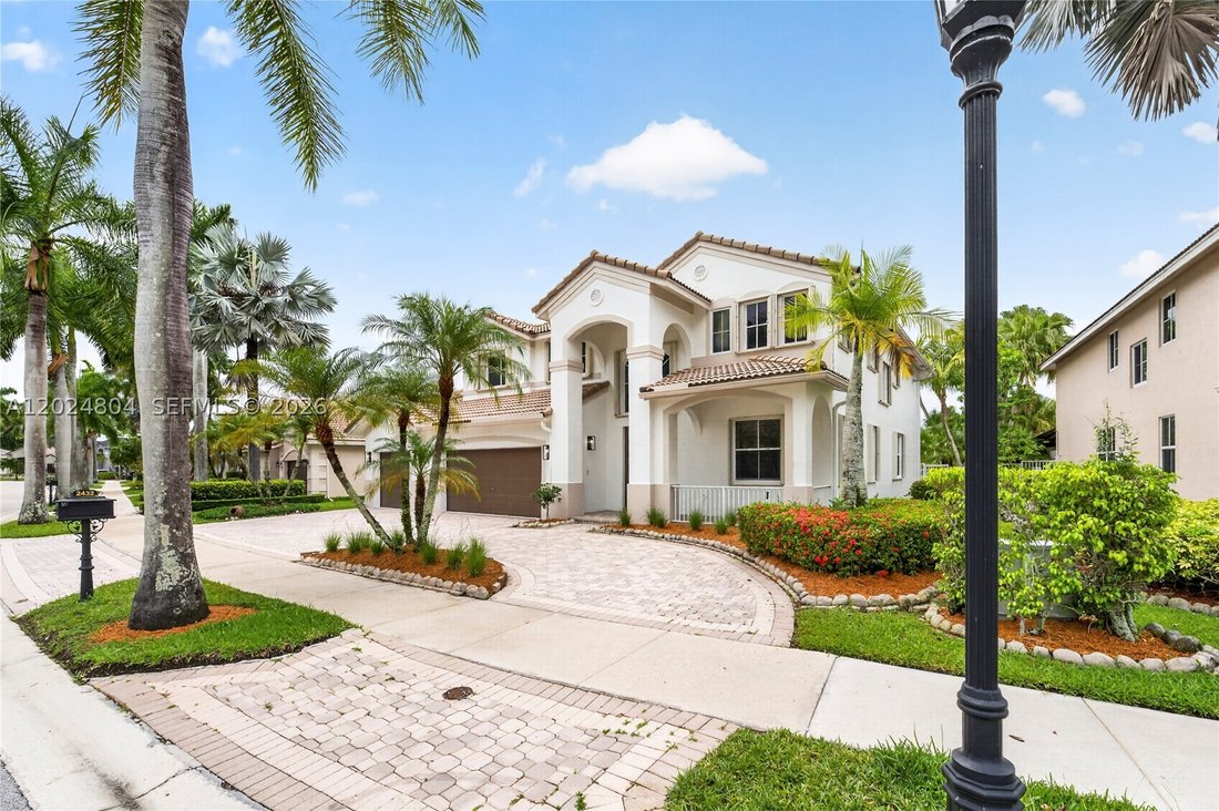 House in Weston, Florida, United States 3 - 18082589