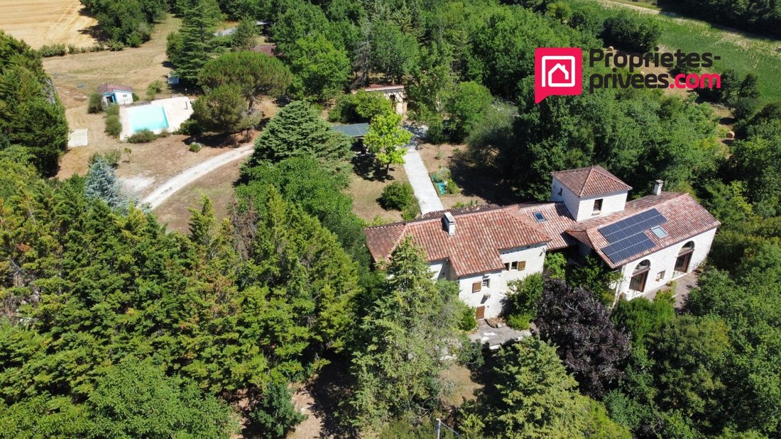 Villa in Montcuq, Montcuq-en-Quercy-Blanc, France 1 - 18157008