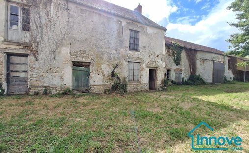 Farm Ranch in Crespieres, Ile-de-France, France 1