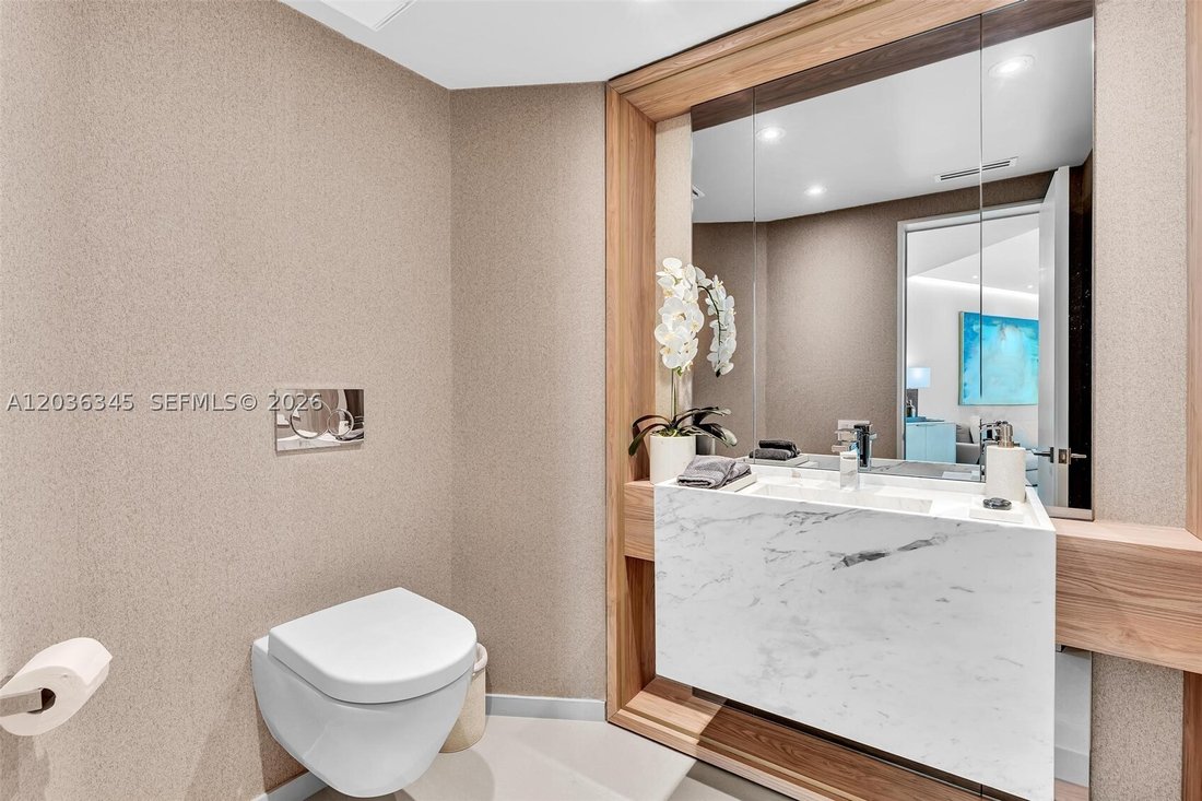 Condo in Miami, Florida, United States 5 - 18160142