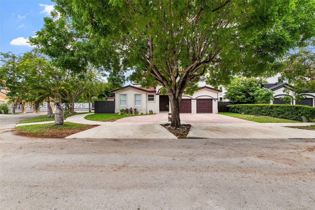 House in Miami, Florida, United States 2 - 18155530