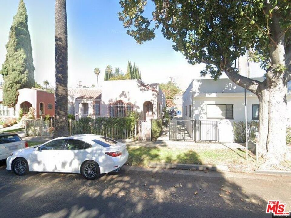 Los Angeles, California, United States 4 - 18167063
