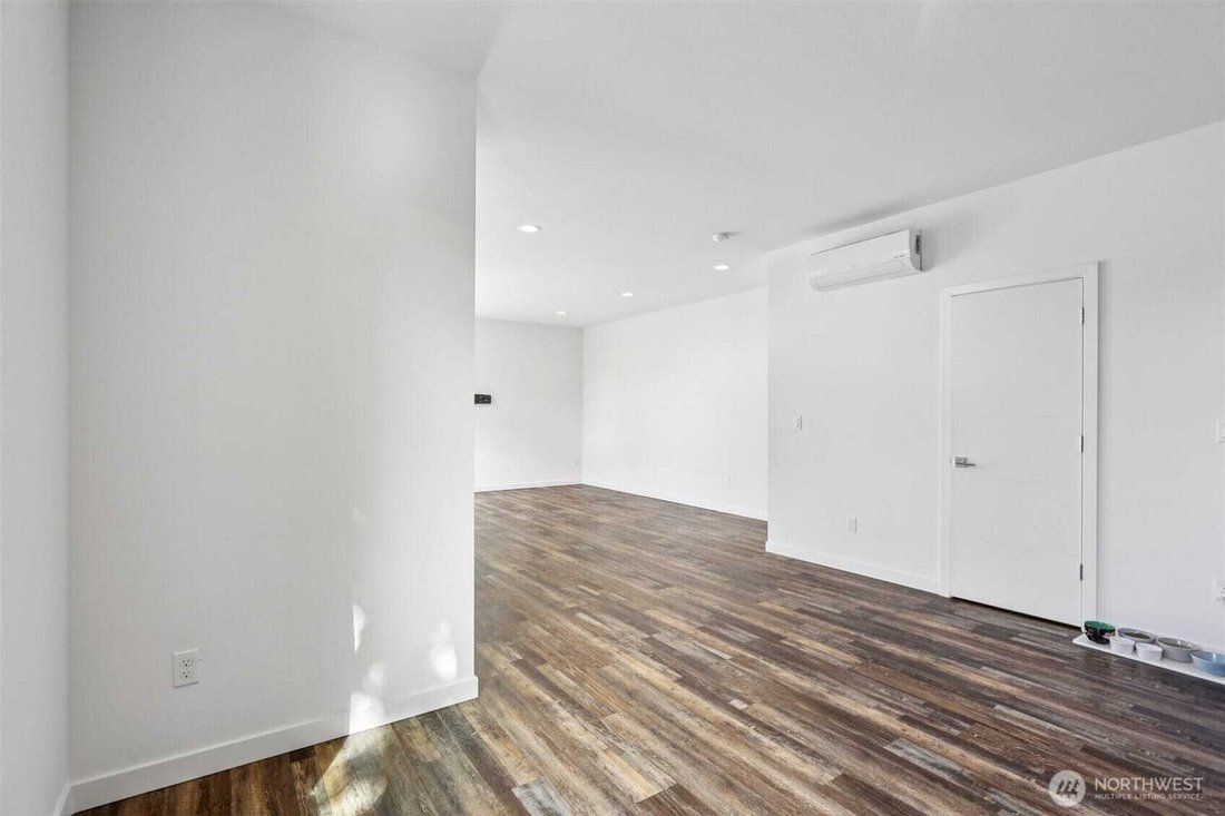 House in Seattle, Washington, United States 5 - 18062767