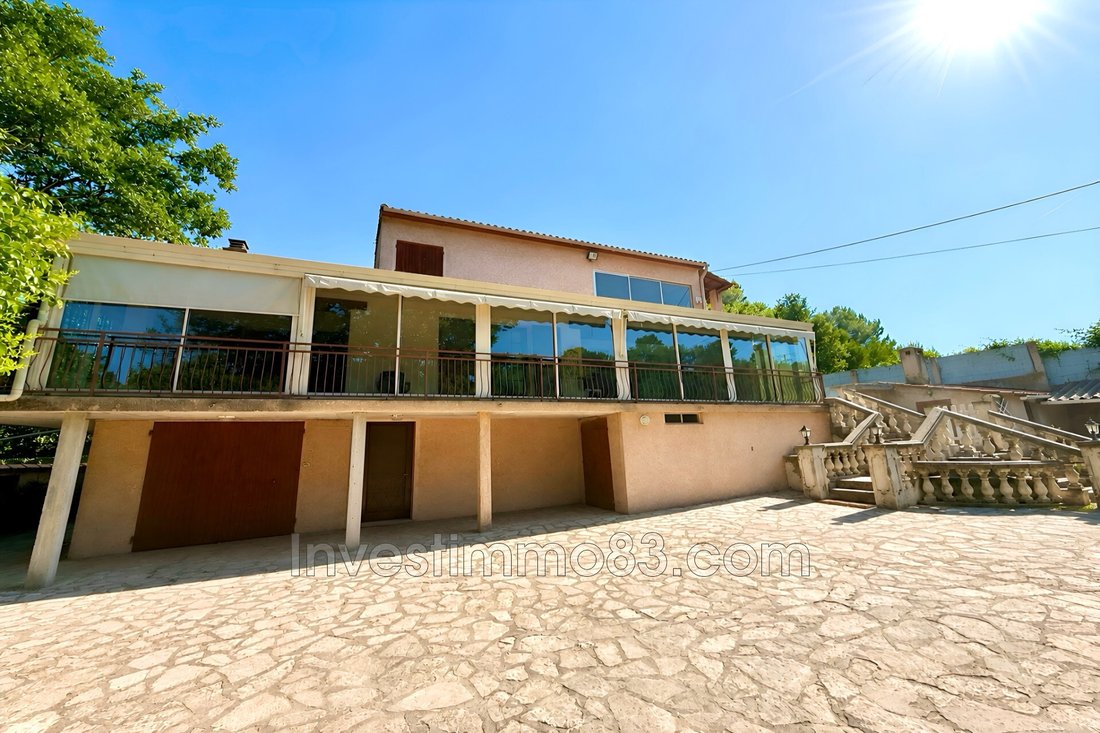 Villa in Pourrieres, Provence-Alpes-Côte d'Azur, France 3 - 18155682