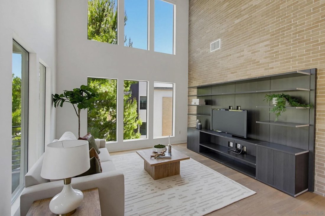 Condo in San Diego, California, United States 5 - 18154377