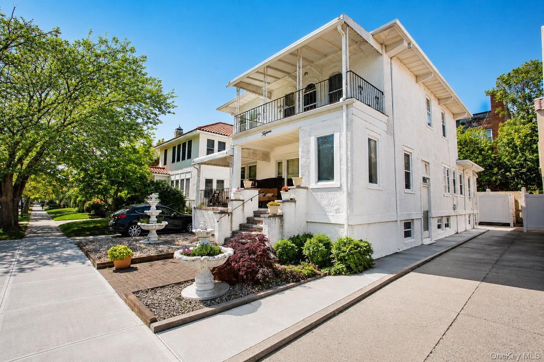 Long Beach, New York, United States 1 - 18165421