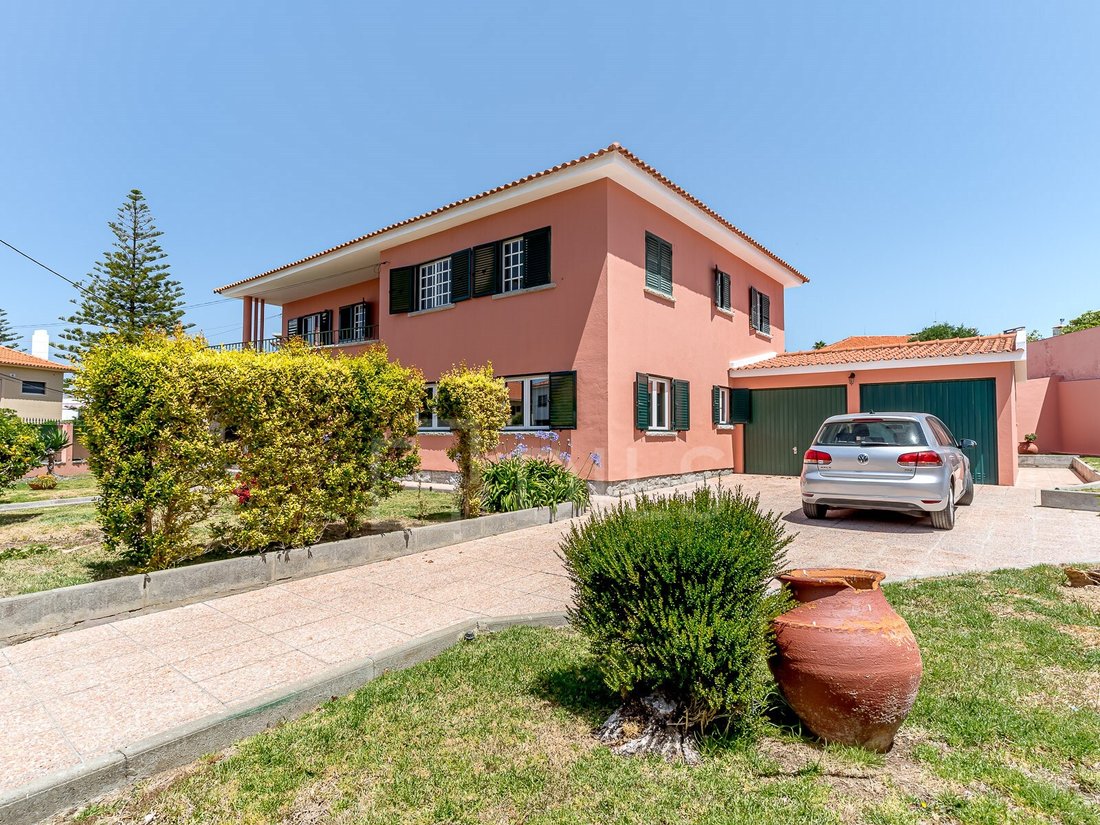 House in Carcavelos e Parede, Lisbon, Portugal 3 - 18163871