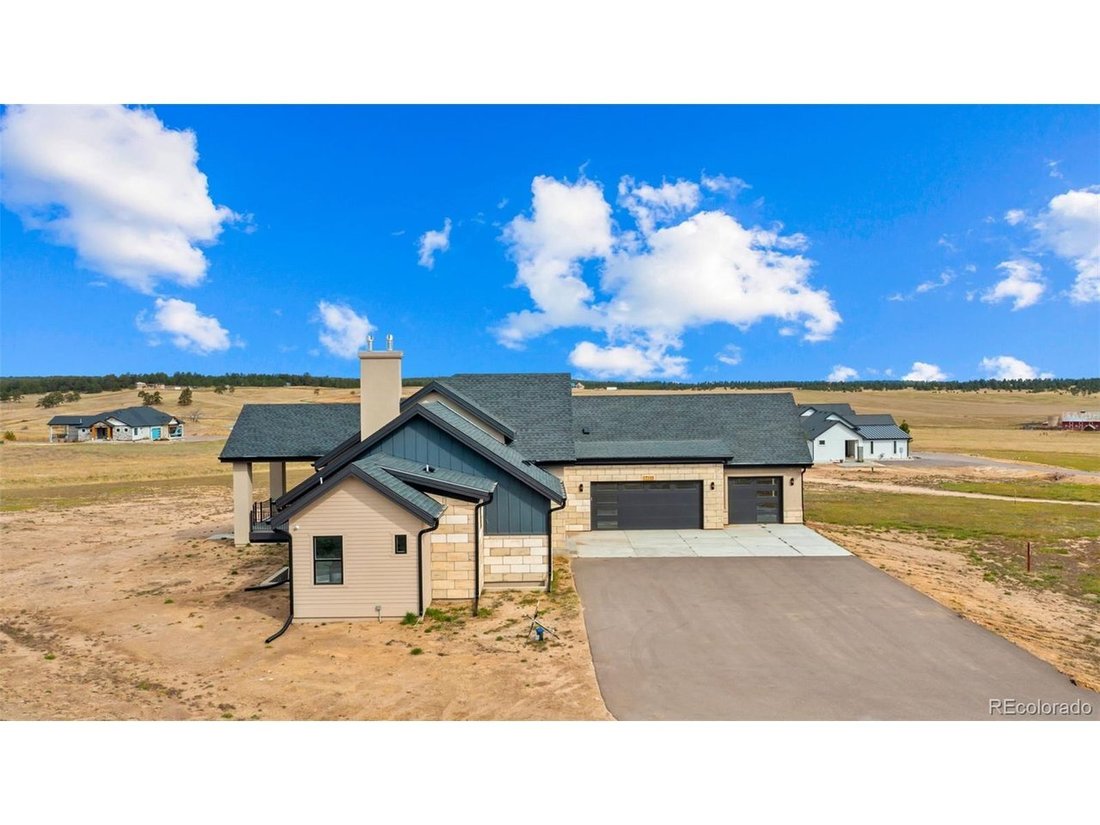 House in Colorado Springs, Colorado, United States 4 - 18154269