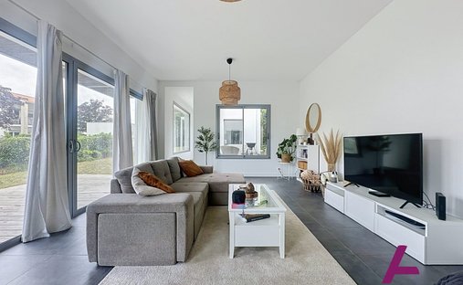 House in Bruges, Nouvelle-Aquitaine, France 1