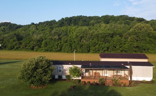 House in McConnelsville, Ohio, United States 1