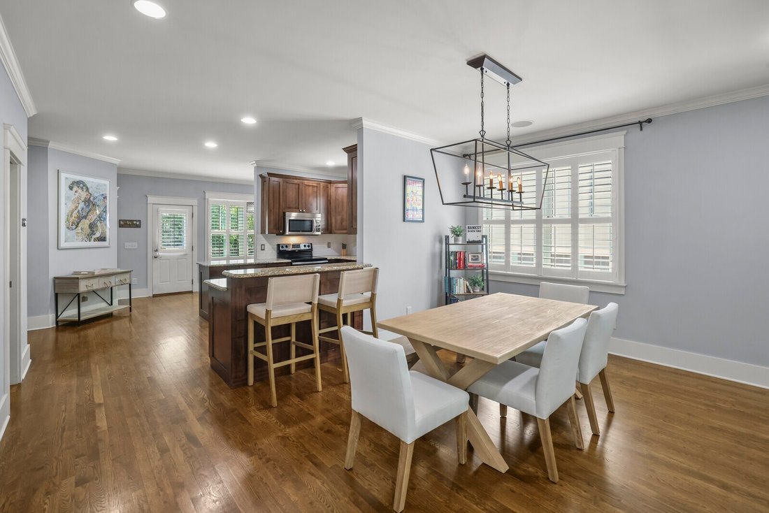 Co Op in Nashville, Tennessee, United States 2 - 18162365