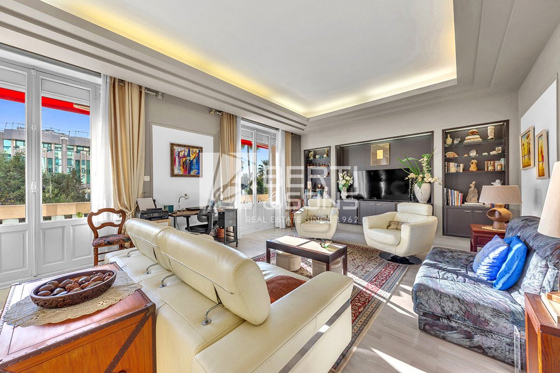 Appartement à Cannes, Provence-Alpes-Côte d'Azur, France 2 - 18157017