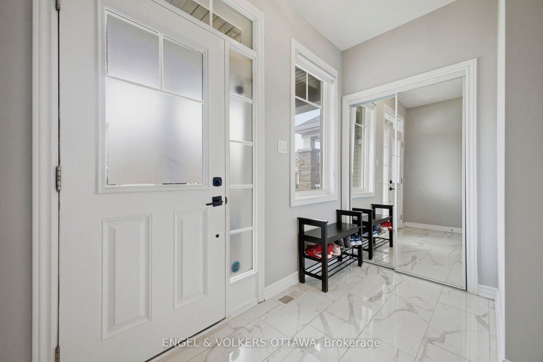 House in Ottawa, Ontario, Canada 3 - 18160462