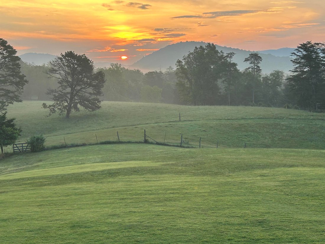 House in Fulks Run, Virginia, United States 2 - 18164911