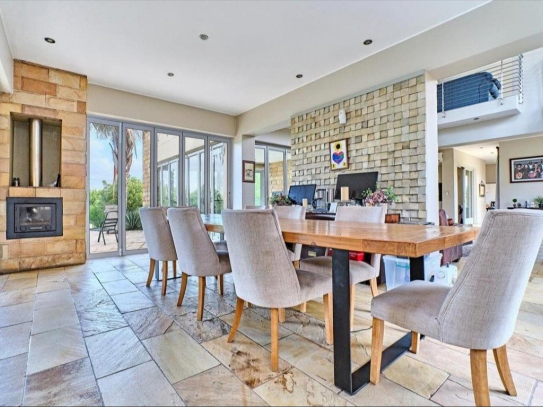 Country House in Saddlebrook Estate, Gauteng, South Africa 4 - 18157056