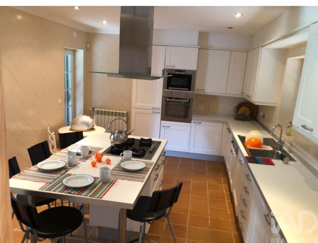 Townhouse in Santa Maria, Sao Pedro e Sobral da Lagoa, Leiria District, Portugal 5 - 18126735