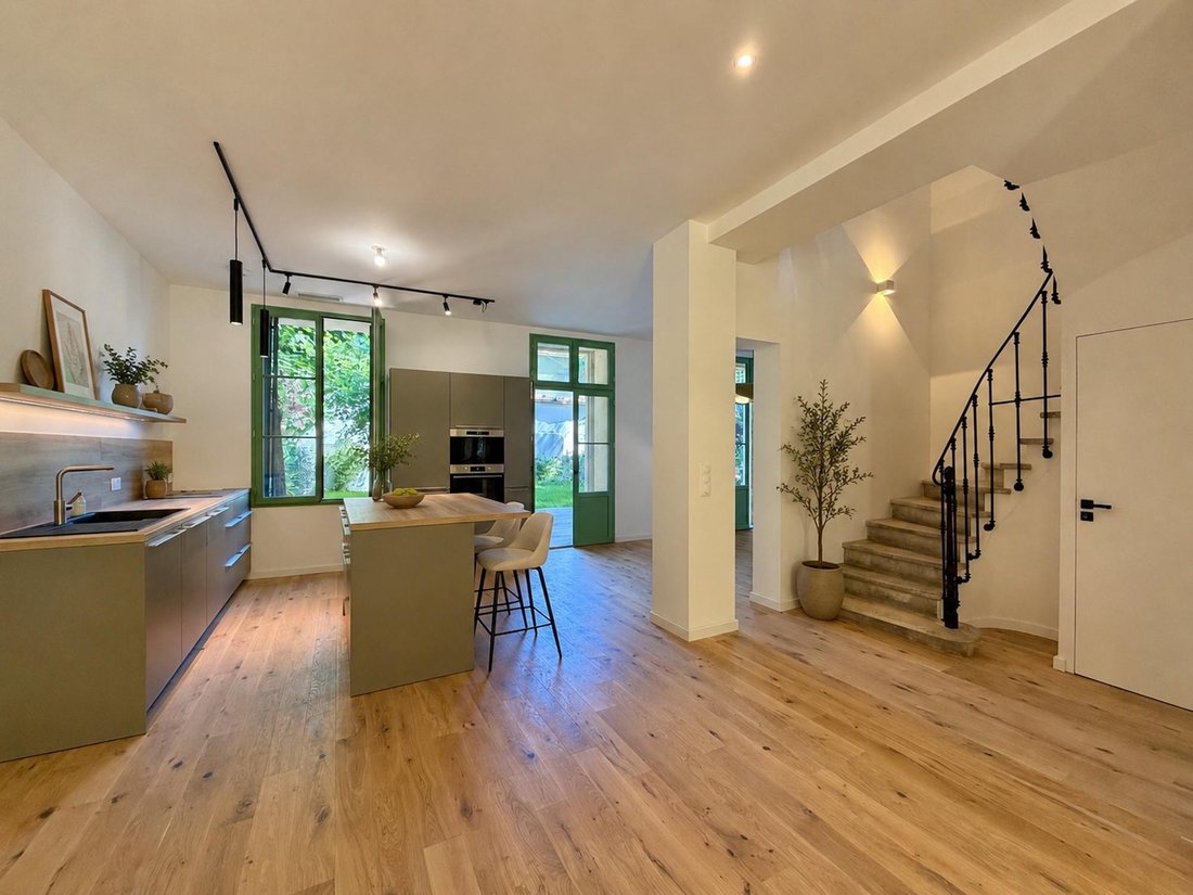 Villa in Montpellier, Occitania, France 4 - 18154804