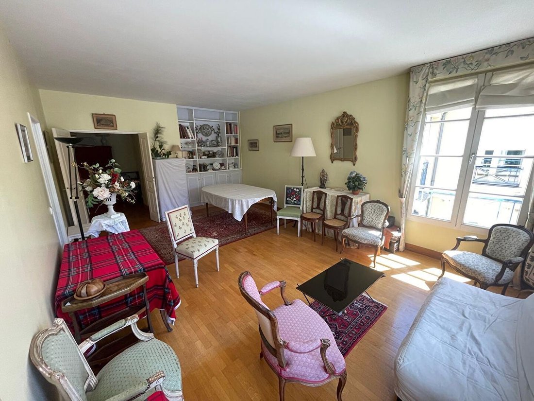 Apartment in Domaine National du Château, Versailles, France 3 - 18167382