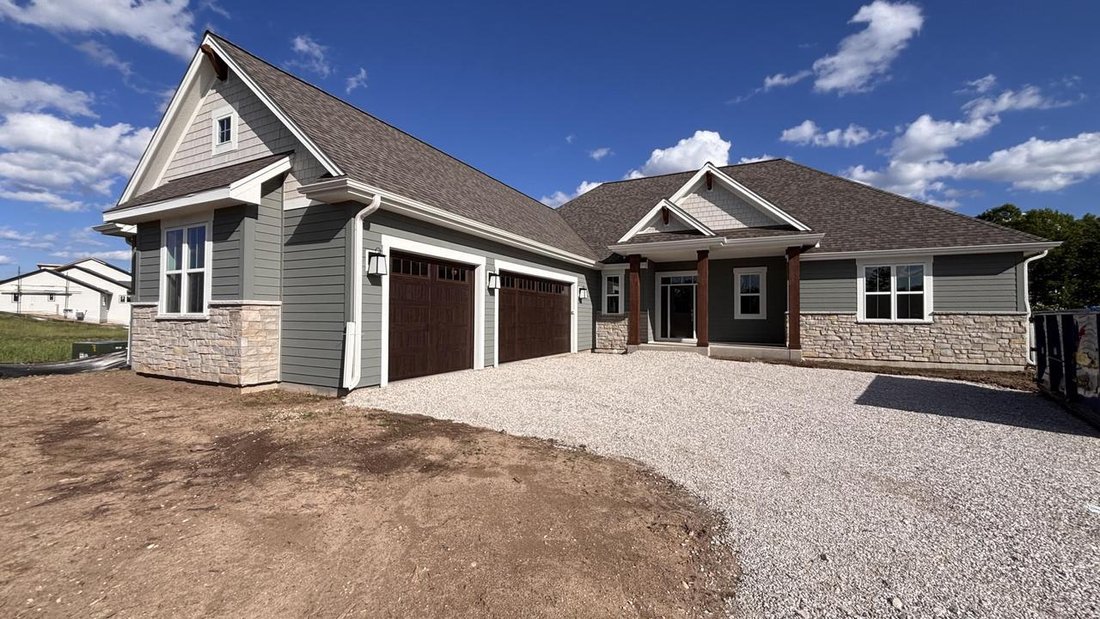 House in Menomonee Falls, Wisconsin, United States 1 - 17788036