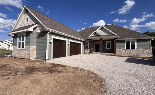 House in Menomonee Falls, Wisconsin, United States 1