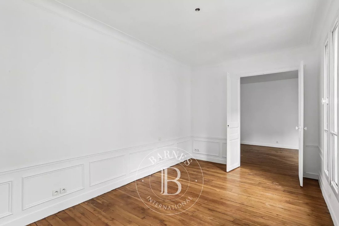 Apartment in Porte Dauphine, Paris 16e Arrondissement, Paris 3 - 18154357