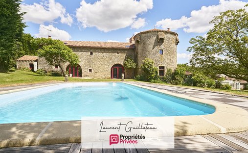 Villa in La Gaubretiere, Pays de la Loire, France 1