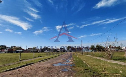 Land in Los Polvorines, Buenos Aires Province, Argentina 1