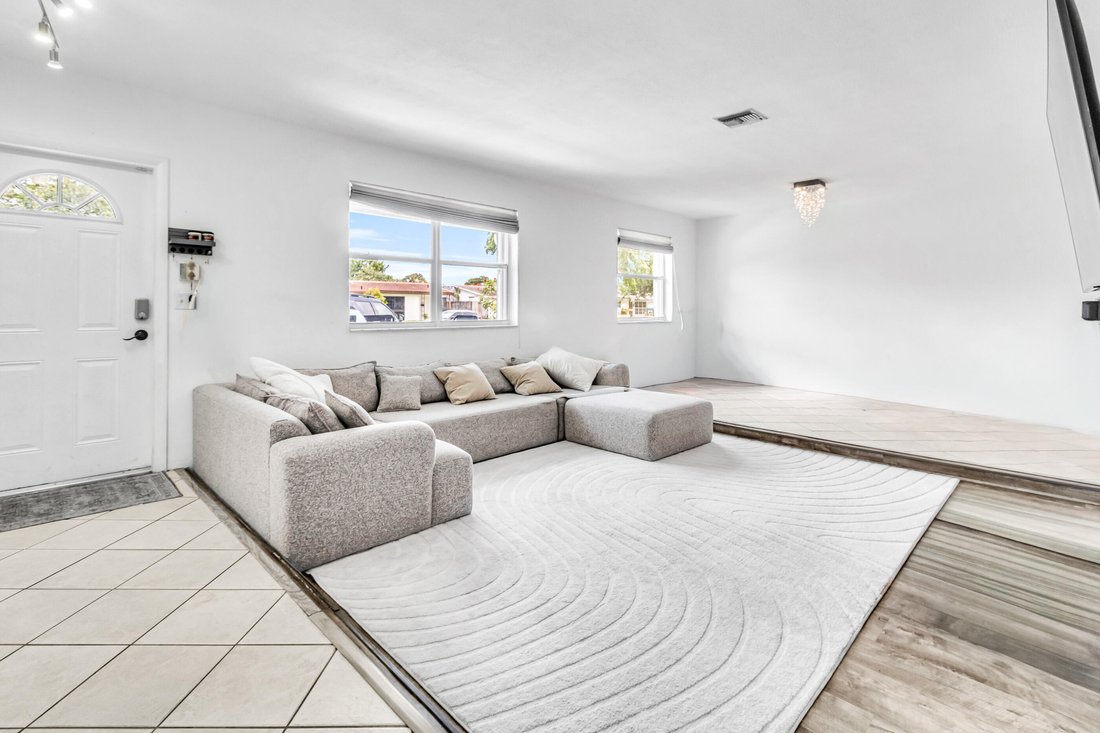 House in Hollywood, Florida, United States 3 - 18088970