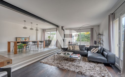 House in Centre Ville, Rueil-Malmaison, France 1