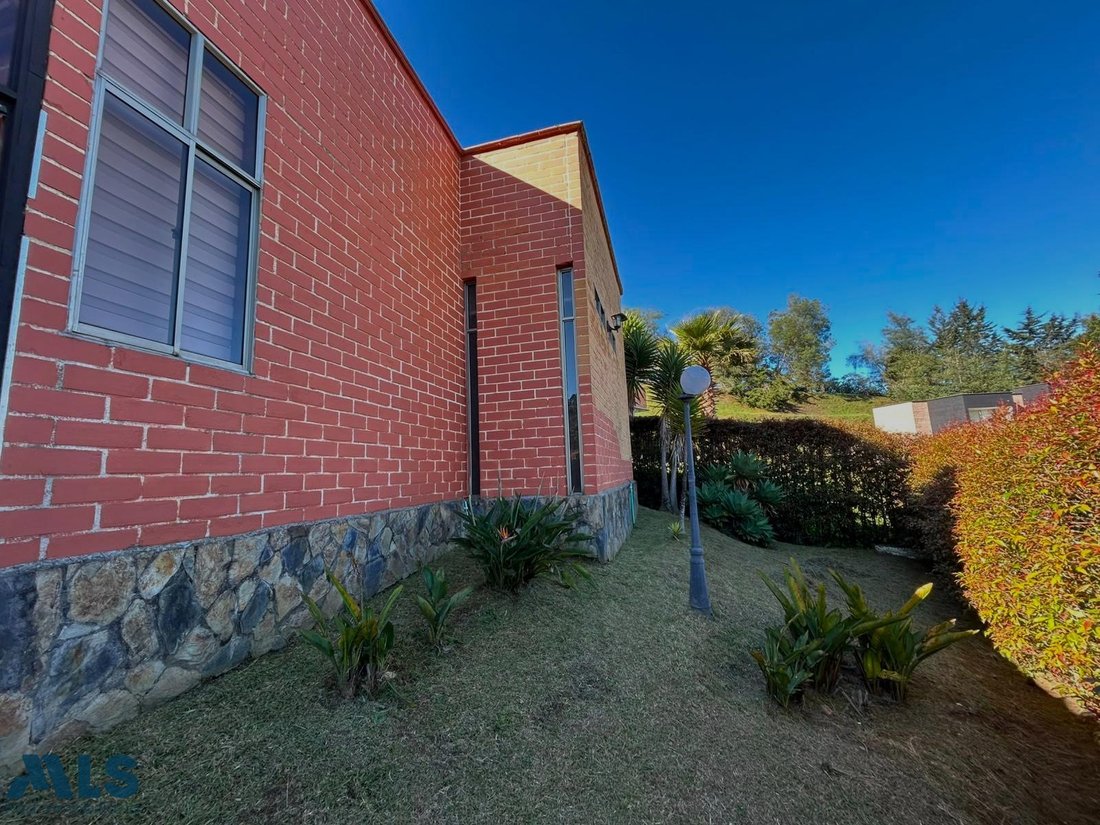 House in Envigado, Retiro, Colombia 2 - 18162935