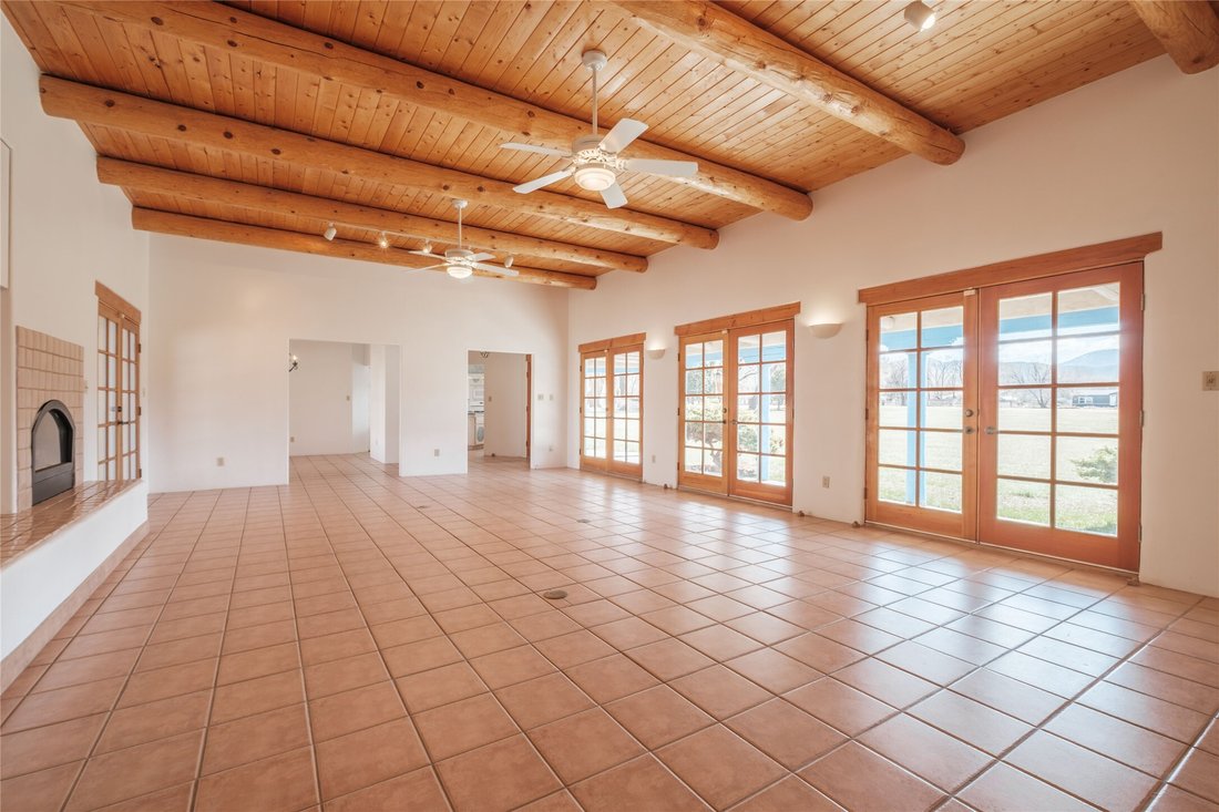 House in Taos, New Mexico, United States 4 - 18158478