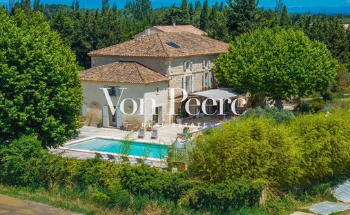 Country House in Barbentane, Provence-Alpes-Côte d'Azur, France 1