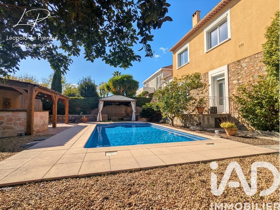 House in Hyeres, Provence-Alpes-Côte d'Azur, France 1 - 18120663