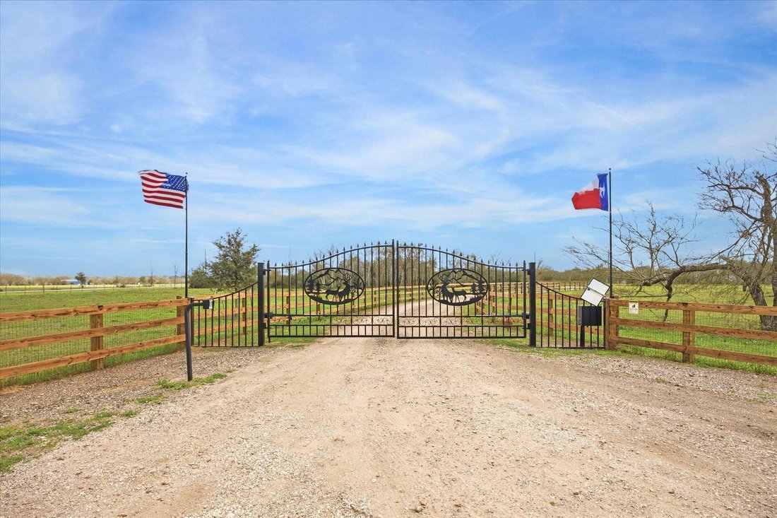 House in Sealy, Texas, United States 3 - 18159844