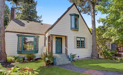 House in Vancouver, British Columbia, Canada 1
